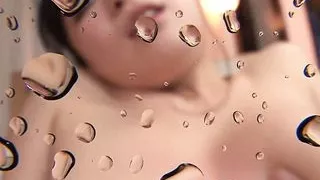 Asiatische 23 jahre Haushalthilfe in der kueche eingearbeitet multiple Orgasmen