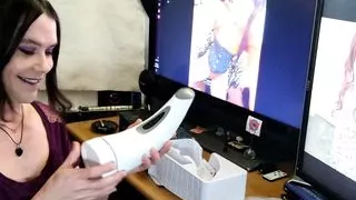 Vickie Wonder's new masturbation cup!