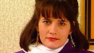 Junges Brunettes bekommt das Maul gestopft