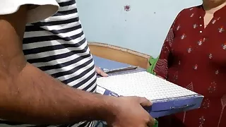 Delivery boy ne lady customer  ko choda