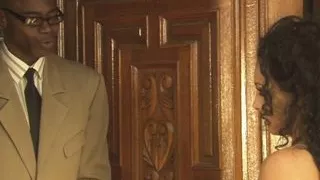 Schwarzer Finanzberater fickt die Latina Schlampe Outdoor