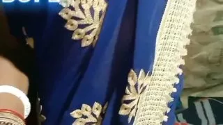 DesiHauswaif ki bulu saree me ghori stalege me chudai (ROBOPL)