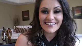 Brunette Charley Chase offers her pussy a cock like Justin