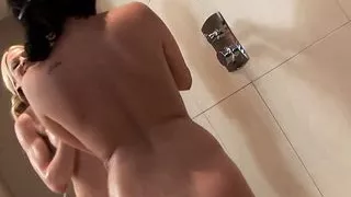 Romana Ryder and Cindy Behr masturbate under hot water