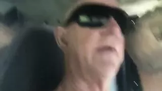 Nackt fahren mit meinem Buttplug drin