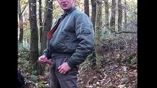 KRACHBUA itches his Lederhosen 3