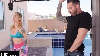 Mylf - Big Assed Milf Instructor Spreads Her Long Legs And Ends Her Sweaty Workout With Protein Shot