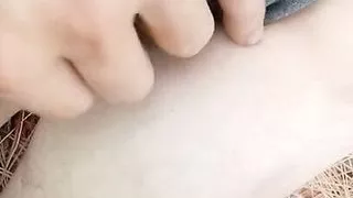 Tangon ko uthaa kar jabardastt tarike se thoka