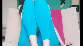 I want you to lick all my toes, if you lick my feet well then I will let you lick my pussy. Foot fetish, dirty talk