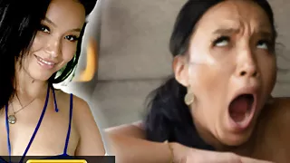 Fake Taxi - Bikini Babe Asia Vargas strips in the back of the cab to the driver's delight