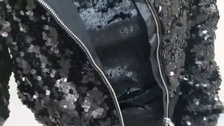 Teen goes for a walk without panties and shows her pussy