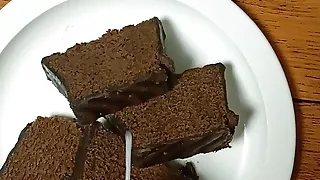 chocolate cake with cum
