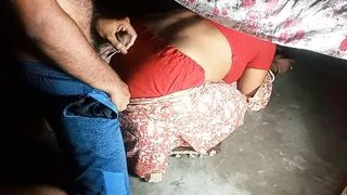 Palang Ke Niche Pasi Huyi Aunty Ko Masti Me Pel Diya