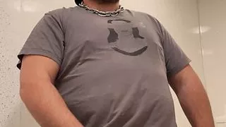 Bull takes his veiny dick out at the gym