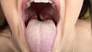 Chelsie Rae outdoor fucks herself and makes the black cock cum