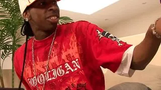 Naomi Banxxx fucks her black cock in her mouth