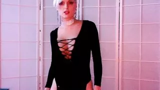 Sabina dancing for you and playing with her girlcock