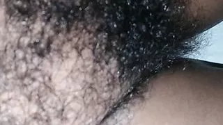 Sri Lankanische sexy Frau und haarige Muschi