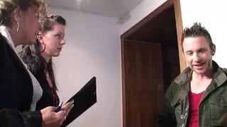 Petra and the clinic of love - Episode 2