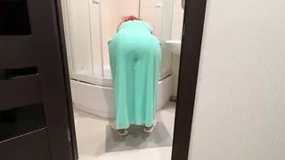 Milf saw that she was being watched and undressed when she wanted anal sex