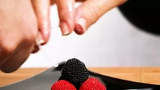 CFNM Handjob + cum on candy berries! (Cum on food 3)