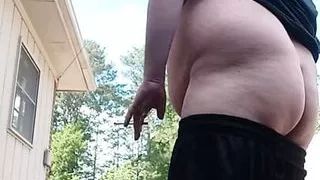 Damn, I love to stroke outside