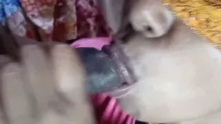 Indian housewife enjoys blowjob