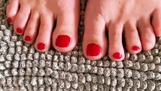 Fresh nails - Polish nails - Red nails - Beauty Care - footfetishfashion