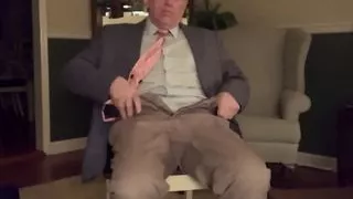 Masturbating daddy showing bare feet