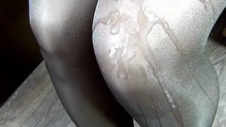 I urgently need dry cleaning. Thick shiny tights and a lot of cum, which is better?