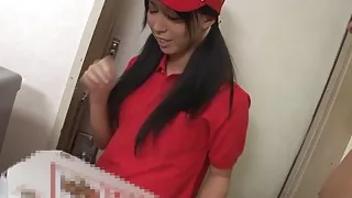 The pretty girl from the pizza delivery service is seduced