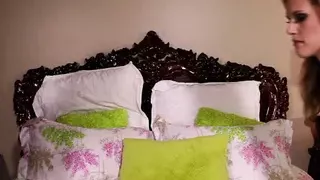 RACCONTI bagnati di vere LESBICHE!!! - scena #04