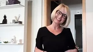 Jewelry insertion – almost caught