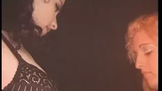 GLI ITALIANI TROMBANO AL CLUB DI SCAMBIO!!! (Atto Terzo)