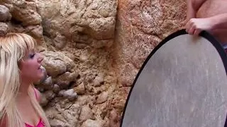 Hot Public Sex - Yillie Fresh fucks and gives Terry Reid a blowjob