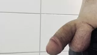 Hidden cam – Public toilet piss, young boy, 18