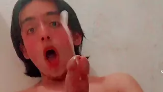 almost hit my phone with my load!!! - recorded from tiktok app