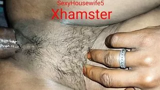 Upar utha kar choda randi ko