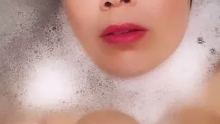 Sunny Chocolat: Bubble Bath