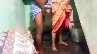 Priyanka aunty bathroom sex at home