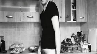 Gergely Molnar - I'm showing my body