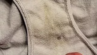 Big load on my sister in law's dirty panties