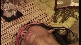 Un eccitante Massaggio Lesbo!