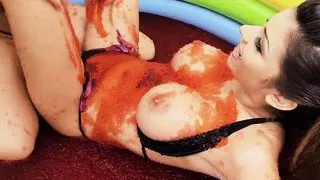 Krystal Webb and Sammy Jayne masturbate their pussies