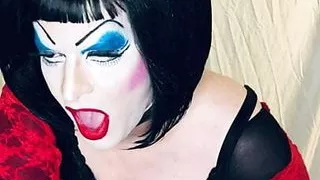 Sissy Slut in heavy makeup please cock on cam!