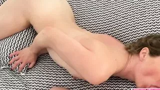 How a porn star really cums – pillow humping and cock sucking