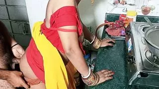 Indian Desi Teen Maid Girl Has Hard Sex in kitchen – Fire couple sex video