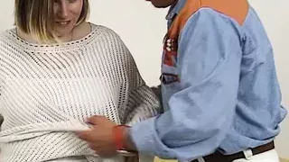 Dicke Milf steht auf riesendildos