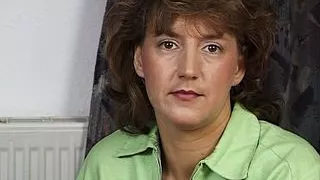 Mutti laesst sich von jungem schwanz die moese lecken