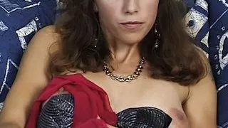 Notgeiles Teen fickt Ihre Highheels und Struempfe